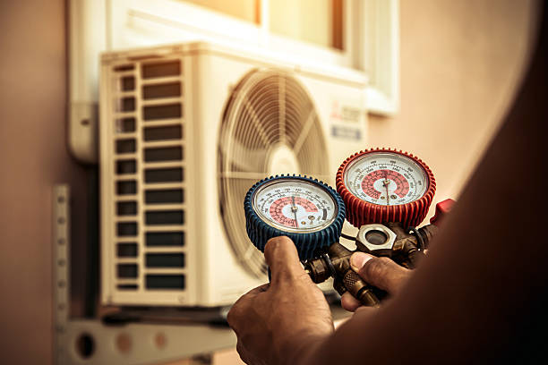 Professional Hvac technician working in Stephens City, VA